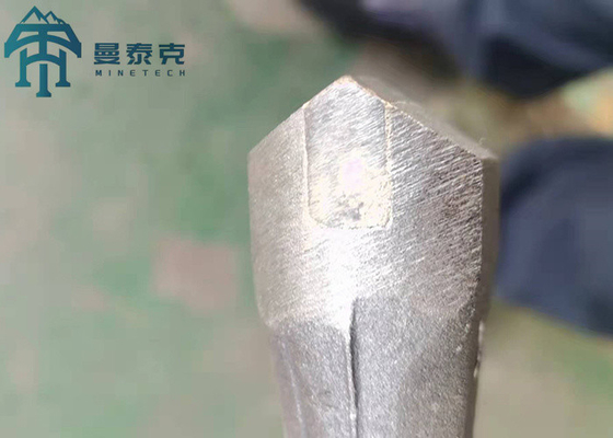 지하 채광을 위한 H22 108mm 육 교련 막대 착암기 구렁